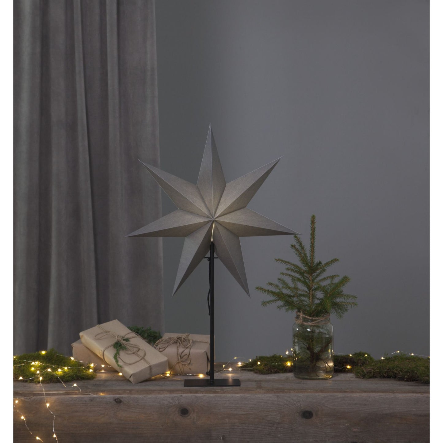 stjarna-pa-fot-ozen-232-82