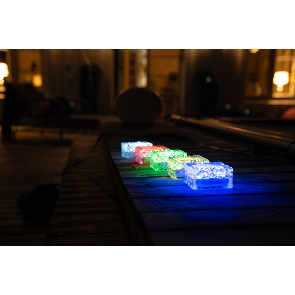 La lámpara solar Cube